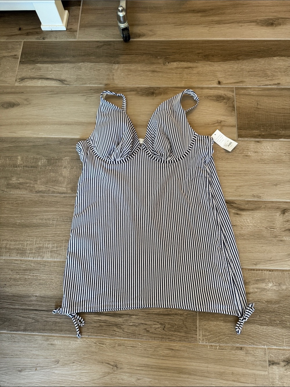 NWT Lane Bryant Cacique 40D side ruched striped tankini swim top